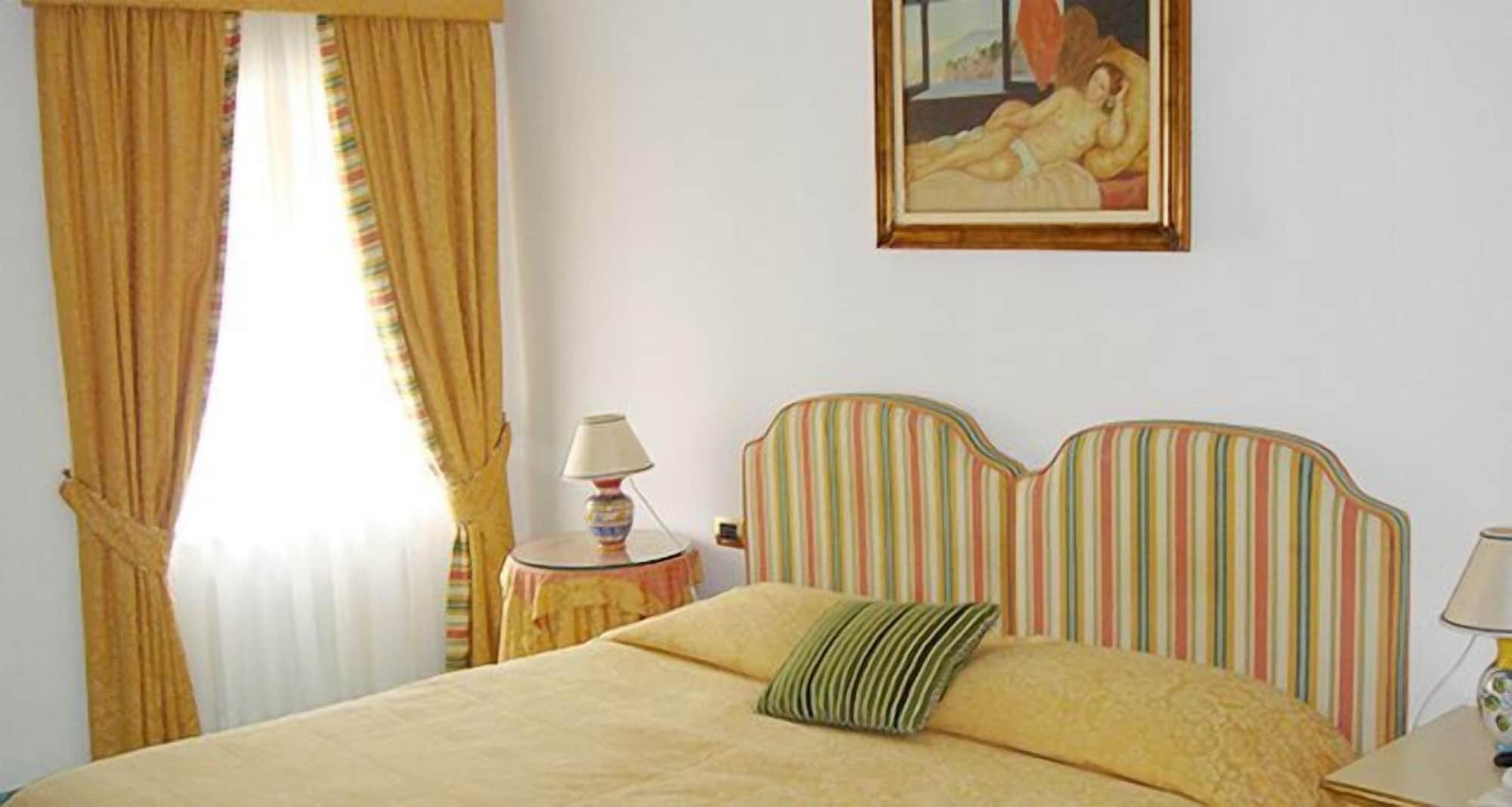 Hotel Villa Sirio Santa Maria di Castellabate Exterior photo